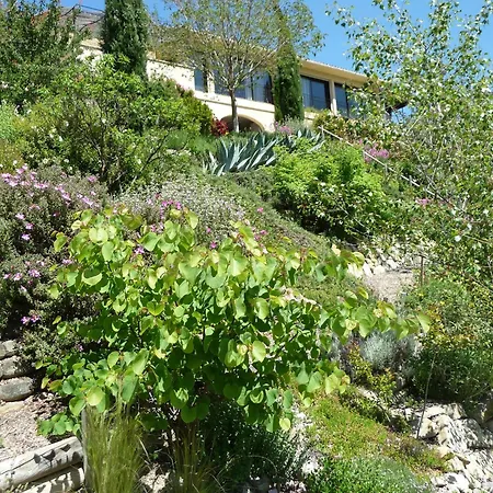 Vakantiehuis Le Mille Fleurs Aubres